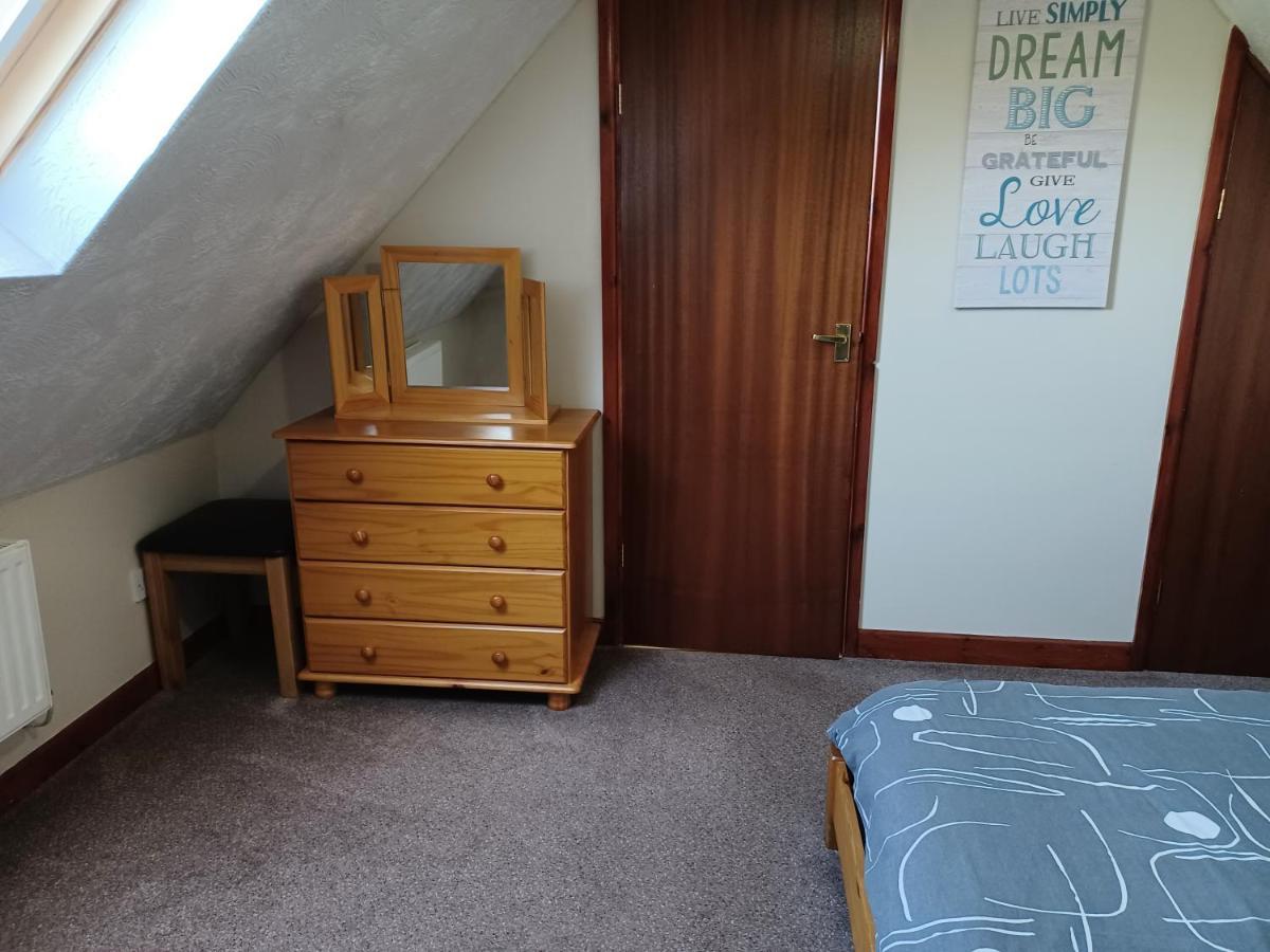 Dunroaming Cottage Pendine Bagian luar foto